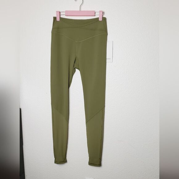 Lululemon Nulu and crisscross mesh stirrup leggings size 4 - Picture 7 of 8